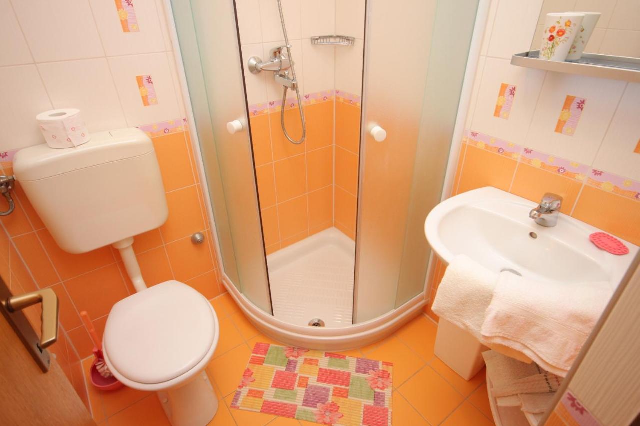 Studio Kraj 7794B Buitenkant foto